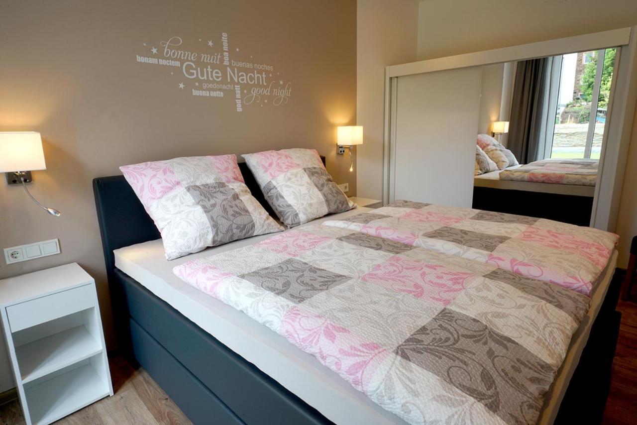Neu Mont Royal Suiten 2 Bis 4 Personen Трабен-Трарбах Екстер'єр фото